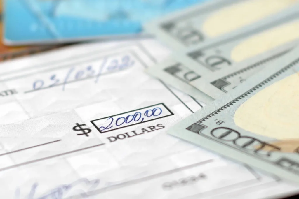 Should I Cash the Insurance Check After an Accident?